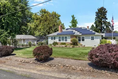 1625 Grand Avenue, Medford, OR 97504 - Photo 2