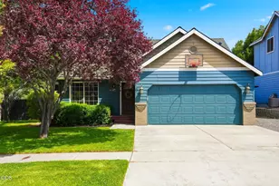 2736 NE Rainier Dr, Bend, OR 97701 - Photo 32