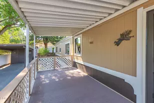1055 N 5th St, Jacksonville, OR 97530 - Photo 16