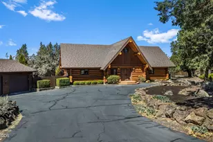 65155 Smokey Ridge Rd, Bend, OR 97703 - Photo 2
