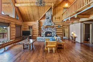 65155 Smokey Ridge Rd, Bend, OR 97703 - Photo 6
