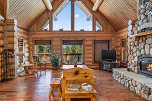 65155 Smokey Ridge Rd, Bend, OR 97703 - Photo 4