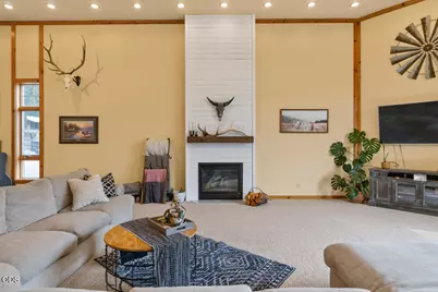 9110 Ben Kerns Road, Klamath Falls, OR 97601 - Photo 12