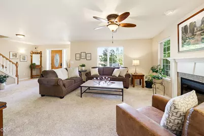 1075 Anglers Place, Shady Cove, OR 97539 - Photo 14