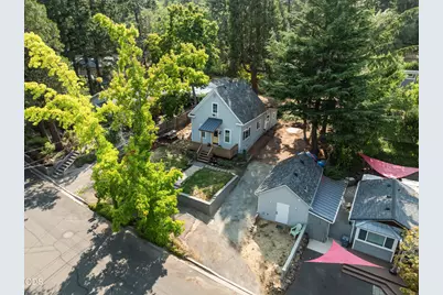 685 Beach Street, Ashland, OR 97520 - Photo 2