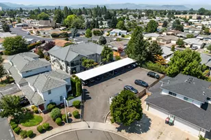501 Briarwood Dr, Central Point, OR 97502 - Photo 28