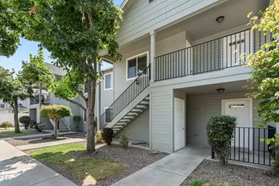 501 Briarwood Drive, Central Point, OR 97502 - Photo 2