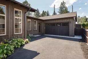 1221 SW Bryanwood Pl, Bend, OR 97702 - Photo 30