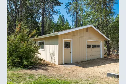 301 Lloyd Drive, Grants Pass, OR 97526 - Photo 34