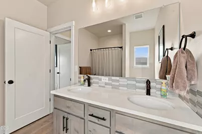4809 SW Yew Place, Redmond, OR 97756 - Photo 26