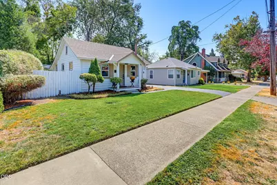 1327 NW Washington Boulevard, Grants Pass, OR 97526 - Photo 38