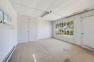 1327 NW Washington Blvd, Grants Pass, OR 97526 - Photo 40
