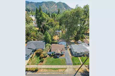 1327 NW Washington Boulevard, Grants Pass, OR 97526 - Photo 36