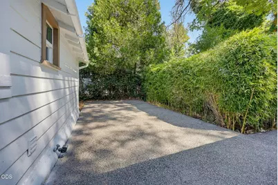 1327 NW Washington Boulevard, Grants Pass, OR 97526 - Photo 28