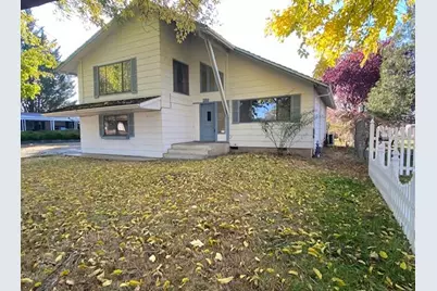 200 Clover Lane, Medford, OR 97501 - Photo 1