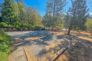 3757 Russell Rd, Grants Pass, OR 97526 - Photo 40
