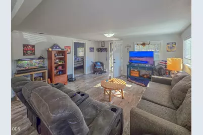 3757 Russell Road, Grants Pass, OR 97526 - Photo 4