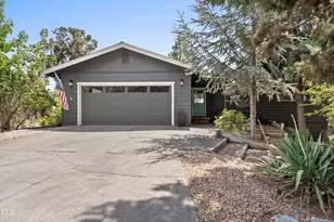 1941 NE Desert Ct, Bend, OR 97701 - Photo 2