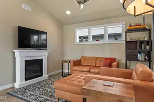 3230 NW 9th St, Redmond, OR 97756 - Photo 4