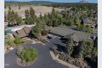 61101 SE Sydney Harbor Drive, Bend, OR 97702 - Photo 40