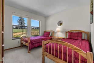 17810 W Core Rd, Sunriver, OR 97707 - Photo 8