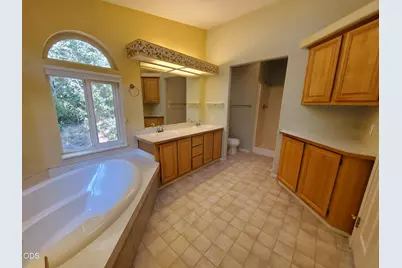 862 Autumn Lane, Glendale, OR 97442 - Photo 14