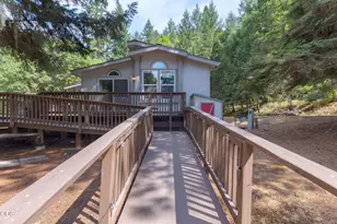 862 Autumn Ln, Glendale, OR 97442 - Photo 38