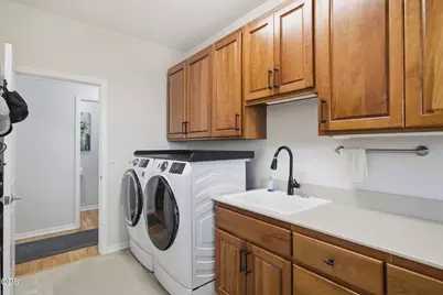109 NW Fall Run Drive, Grants Pass, OR 97526 - Photo 28