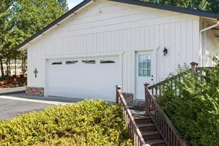 627 Carriage Rd, Grants Pass, OR 97526 - Photo 48