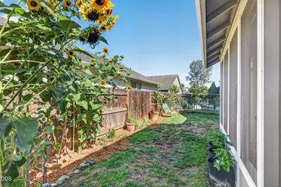 2065 Cheshire Way, Medford, OR 97501 - Photo 24