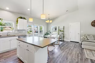 61420 SE Lana Wy, Bend, OR 97702 - Photo 16