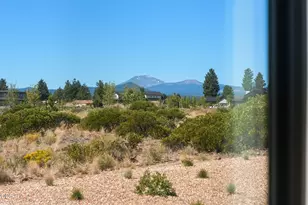 62333 McClain Dr, Bend, OR 97703 - Photo 18