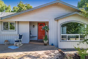 1968 Spring St, Medford, OR 97504 - Photo 2