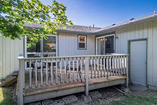 1968 Spring St, Medford, OR 97504 - Photo 8