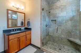 1624 NW Overlook Dr, Bend, OR 97703 - Photo 18