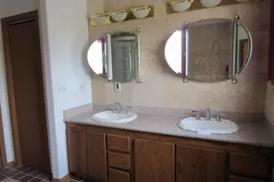 642 Front St, Klamath Falls, OR 97601 - Photo 8