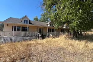 8720 Butte Falls Hwy, Eagle Point, OR 97524 - Photo 1