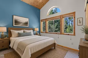 15150 Yellow Pine Loop, Bend, OR 97707 - Photo 16
