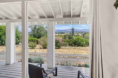 2657 Old Stage Road, Central Point, OR 97502 - Photo 6