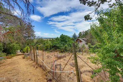 2657 Old Stage Road, Central Point, OR 97502 - Photo 44