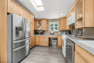 216 Terrace Dr, Glide, OR 97443 - Photo 8