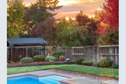 349 Lindero, Medford, OR 97504 - Photo 42