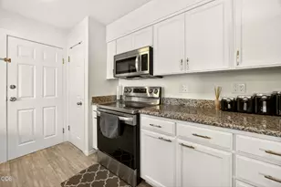 349 Lindero, Medford, OR 97504 - Photo 22