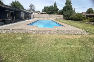 349 Lindero, Medford, OR 97504 - Photo 50
