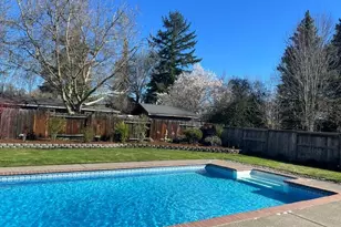 349 Lindero, Medford, OR 97504 - Photo 46