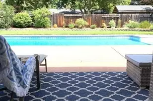 349 Lindero, Medford, OR 97504 - Photo 40