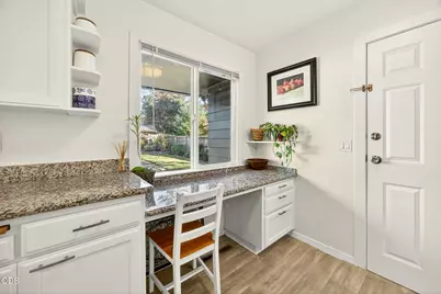 349 Lindero, Medford, OR 97504 - Photo 20
