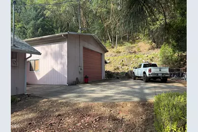 5010 Griffin Creek Road, Medford, OR 97501 - Photo 14