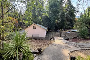 5010 Griffin Creek Rd, Medford, OR 97501 - Photo 10