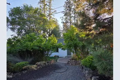 1617 NW 8th, Bend, OR 97703 - Photo 2